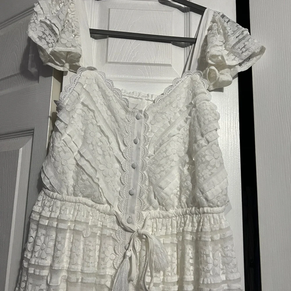 Gorgeous Elegant White Lace Maxi Dress - Picture 4 of 16